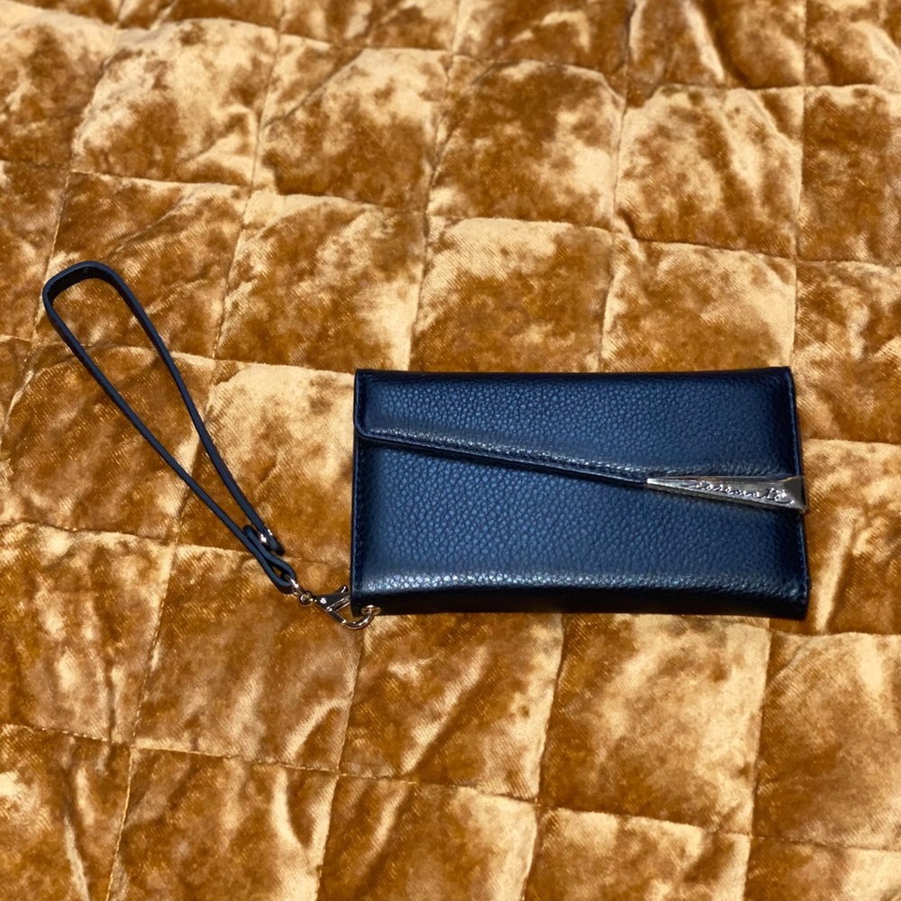 ***NWB*** Casemate Leather Wristlet